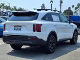 Thumbnail of 2022 Glacial White Pearl Kia Sorento