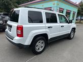 Thumbnail of 2014 Bright White Clearcoat Jeep Patriot