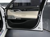Thumbnail of 2016 Mineral White Metallic BMW 750