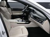 Thumbnail of 2016 Mineral White Metallic BMW 750