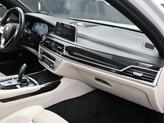 Thumbnail of 2016 Mineral White Metallic BMW 750