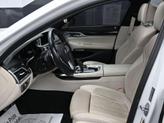 Thumbnail of 2016 Mineral White Metallic BMW 750