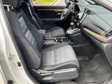 Thumbnail of 2017 White Diamond Pearl Honda CR-V