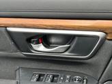 Thumbnail of 2017 White Diamond Pearl Honda CR-V