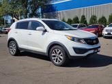Thumbnail of 2016 Clear White Kia Sportage