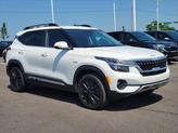 Thumbnail of 2023 Snow White Pearl Kia Seltos