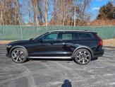 Thumbnail of 2025 Onyx Black Metallic Volvo V60 Cross Country