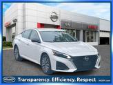 Photo of 2024 Pearl White Tricoat Nissan Altima