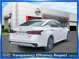 Thumbnail of 2024 Pearl White Tricoat Nissan Altima
