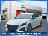 Thumbnail of 2024 Pearl White Tricoat Nissan Altima