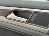 Thumbnail of 2021 Pure White Volkswagen Atlas