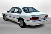 Thumbnail of 1995 White Pontiac Bonneville