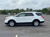 Thumbnail of 2014 Oxford White Ford Explorer
