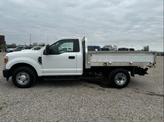 Thumbnail of 2017 Oxford White Ford F-250
