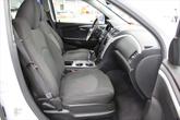 Thumbnail of 2010 White Chevrolet Traverse