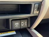Thumbnail of 2022 Platinum White Pearl Honda Ridgeline