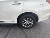 Thumbnail of 2015 Majestic White INFINITI QX60