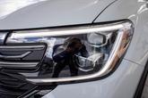 Thumbnail of 2025 Pure White Volkswagen Atlas