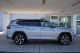 Thumbnail of 2025 Silver Mist Metallic Volkswagen Atlas