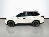 Thumbnail of 2019 Pearl White Mitsubishi Outlander
