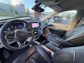 Thumbnail of 2022 Bright White Clearcoat Chrysler Pacifica