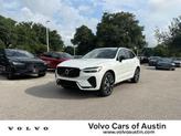 Photo of 2025 Crystal White Volvo XC60