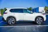 Thumbnail of 2022 White Nissan Rogue