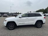 Thumbnail of 2019 Bright White Clearcoat Jeep Grand Cherokee