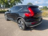 Thumbnail of 2023 Onyx Black Metallic Volvo XC40