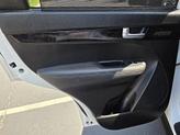Thumbnail of 2014 Snow White Pearl Kia Sorento