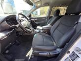 Thumbnail of 2014 Snow White Pearl Kia Sorento