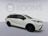 Thumbnail of 2022 White Toyota Sienna