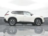 Thumbnail of 2021 Pearl White Tricoat Nissan Rogue