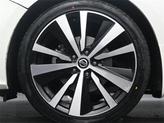 Thumbnail of 2022 Pearl White Tricoat Nissan Altima