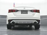 Thumbnail of 2022 Pearl White Tricoat Nissan Altima