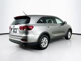 Thumbnail of 2019 Titanium Silver Kia Sorento