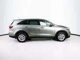 Thumbnail of 2019 Titanium Silver Kia Sorento