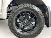 Thumbnail of 2020 Glacier White Nissan Frontier