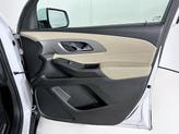 Thumbnail of 2023 Summit White Chevrolet Traverse