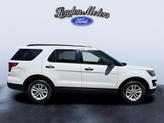 Thumbnail of 2016 Oxford White Ford Explorer