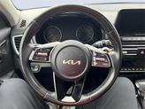Thumbnail of 2022 Snow White Pearl Kia Seltos