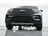 Thumbnail of 2022 Agate Black Metallic Ford Explorer