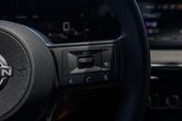 Thumbnail of 2025 2t Wht Blk Roof Nissan Kicks