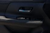 Thumbnail of 2025 2t Wht Blk Roof Nissan Kicks