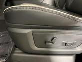 Thumbnail of 2025 Diamond Black Crystal Pearlcoat RAM 2500