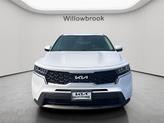 Thumbnail of 2022 Glacial White Pearl Kia Sorento