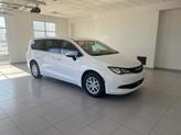 Photo of 2022 Chrysler Voyager