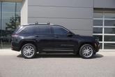 Thumbnail of 2023 Diamond Black Crystal Pearlcoat Jeep Grand Cherokee