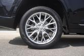 Thumbnail of 2023 Diamond Black Crystal Pearlcoat Jeep Grand Cherokee