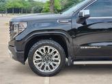 Thumbnail of 2024 Onyx Black GMC Sierra 1500
